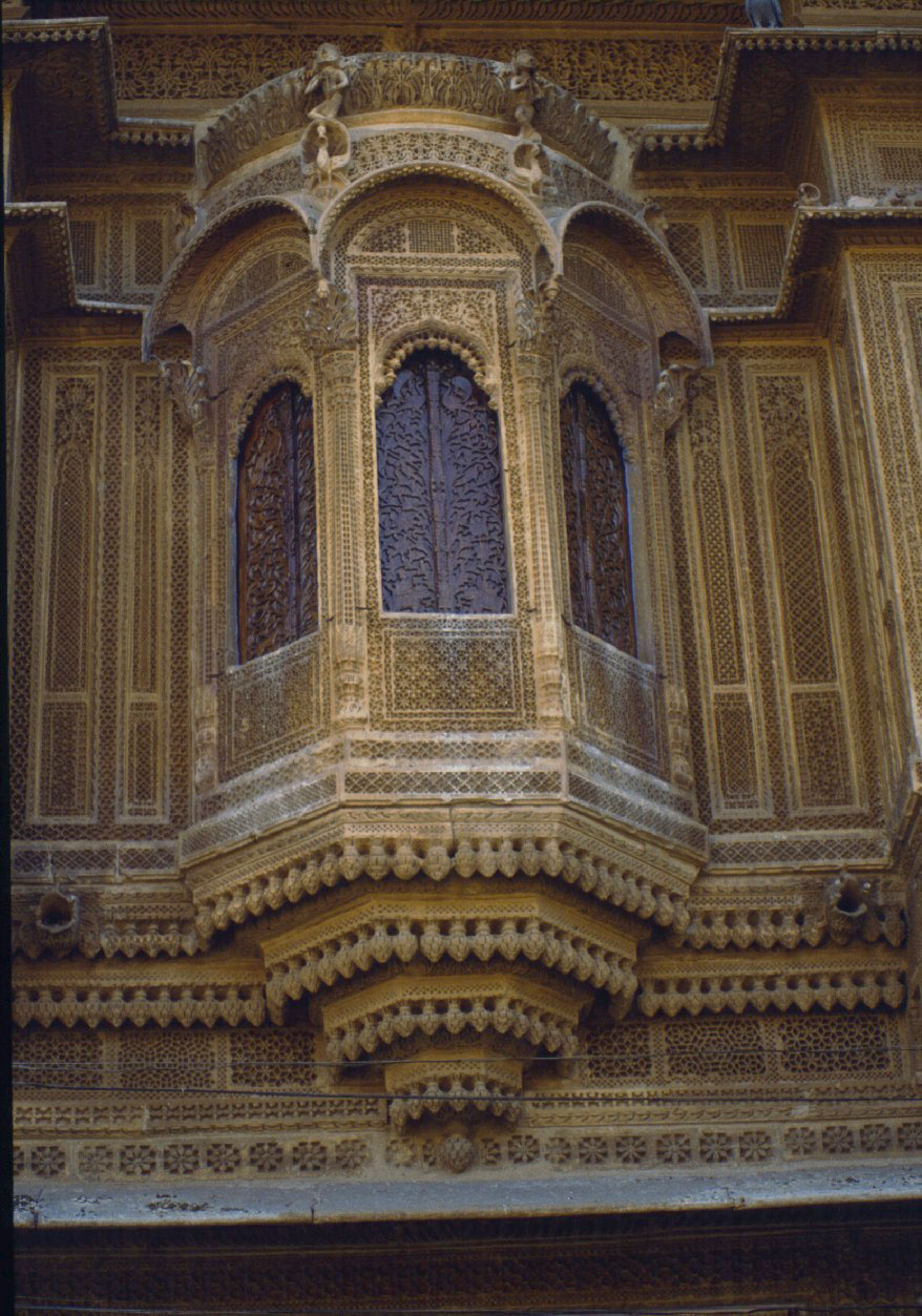 Balcony window, carved sandstone  JAISALMER 