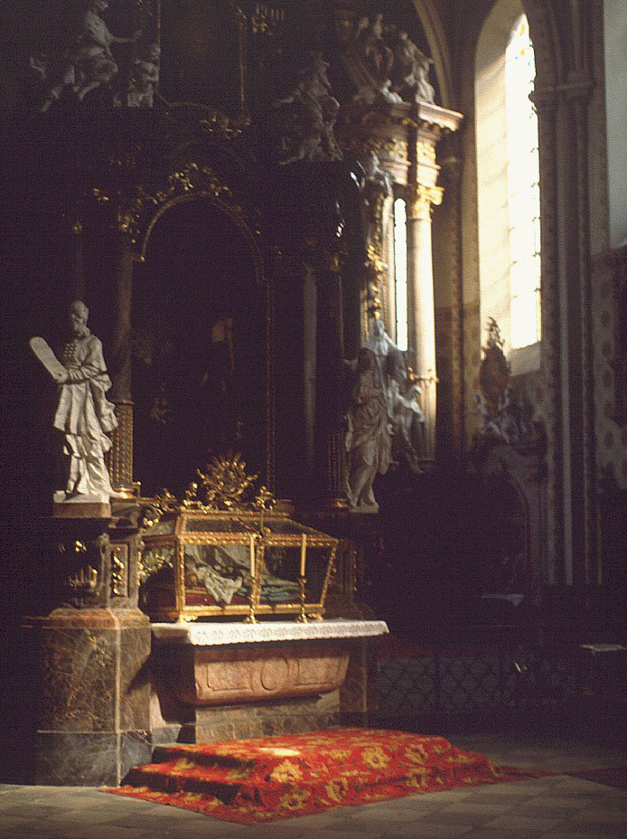 Convent altar  PREDKLASTERI 