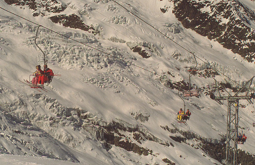 	Skilift & glacier		SAAS FEE	Switzerland
